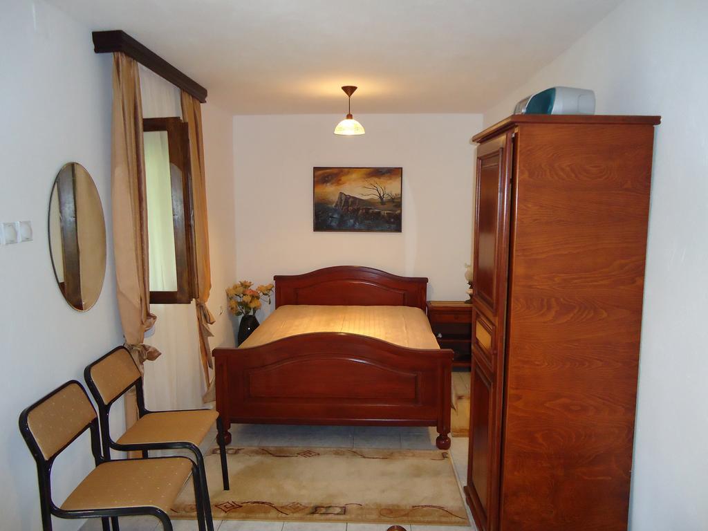Apartment Odmor Bar Buitenkant foto