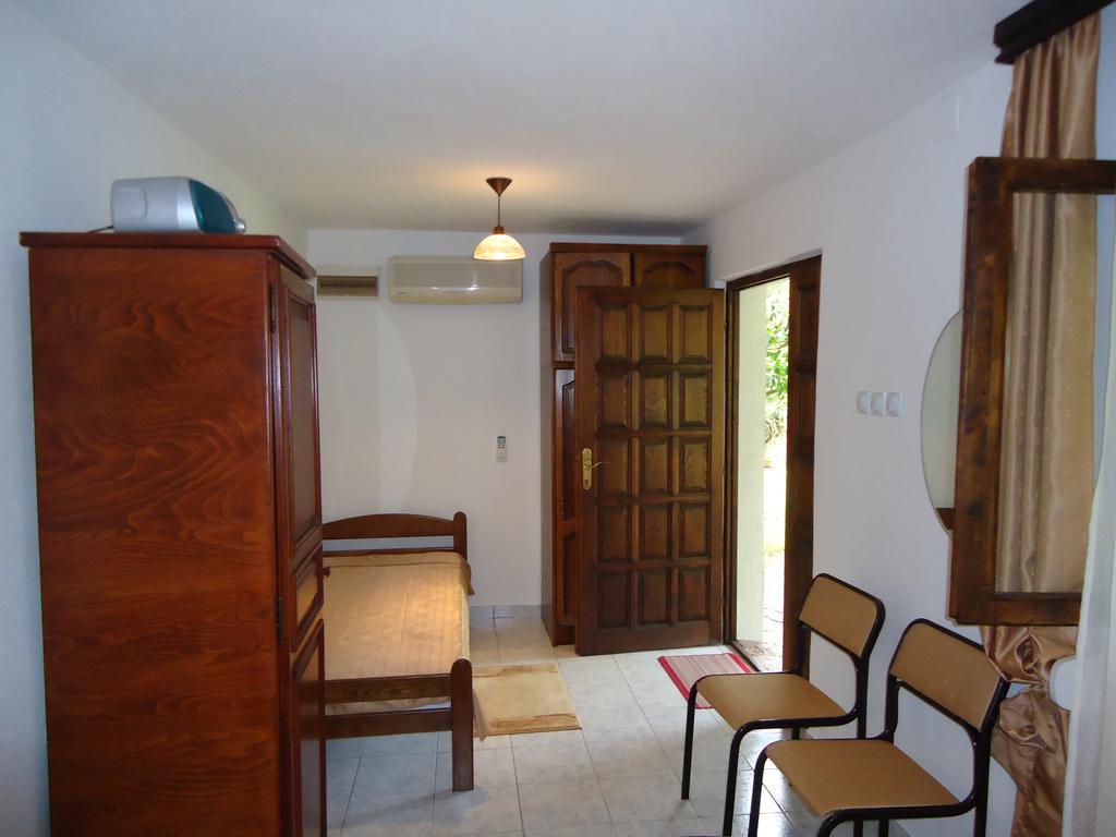 Apartment Odmor Bar Buitenkant foto